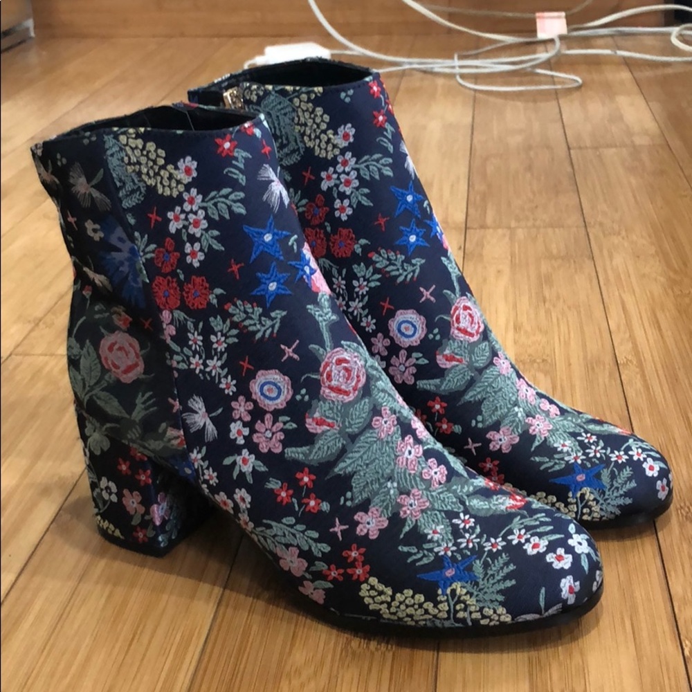 Vintage ankle boots